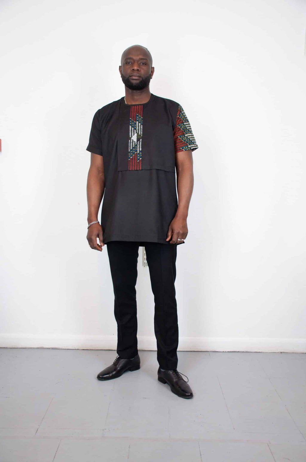Wamuhu Black Abstract Suit