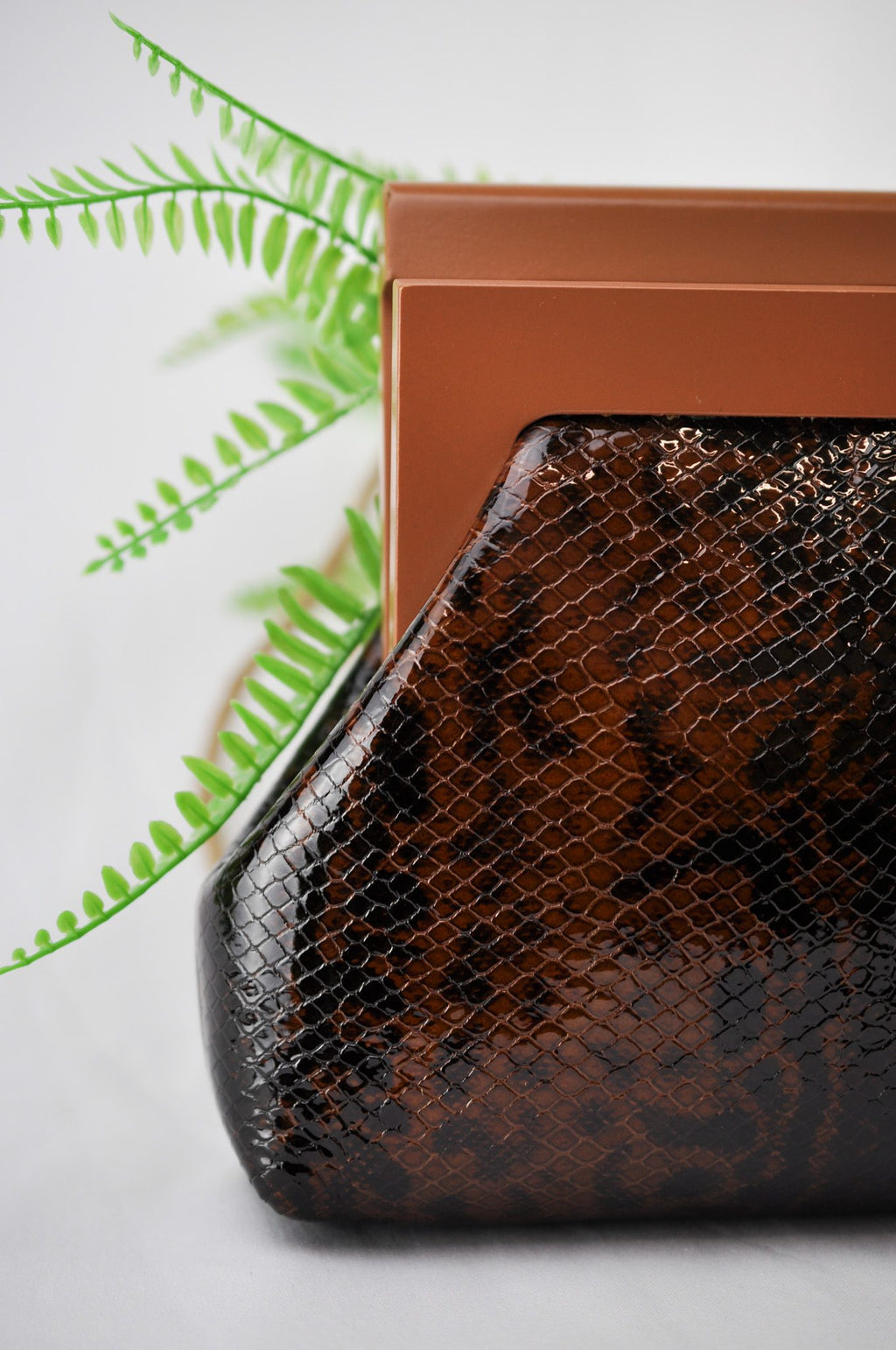 Dusa Oye Glossy Snake Design African Clutch