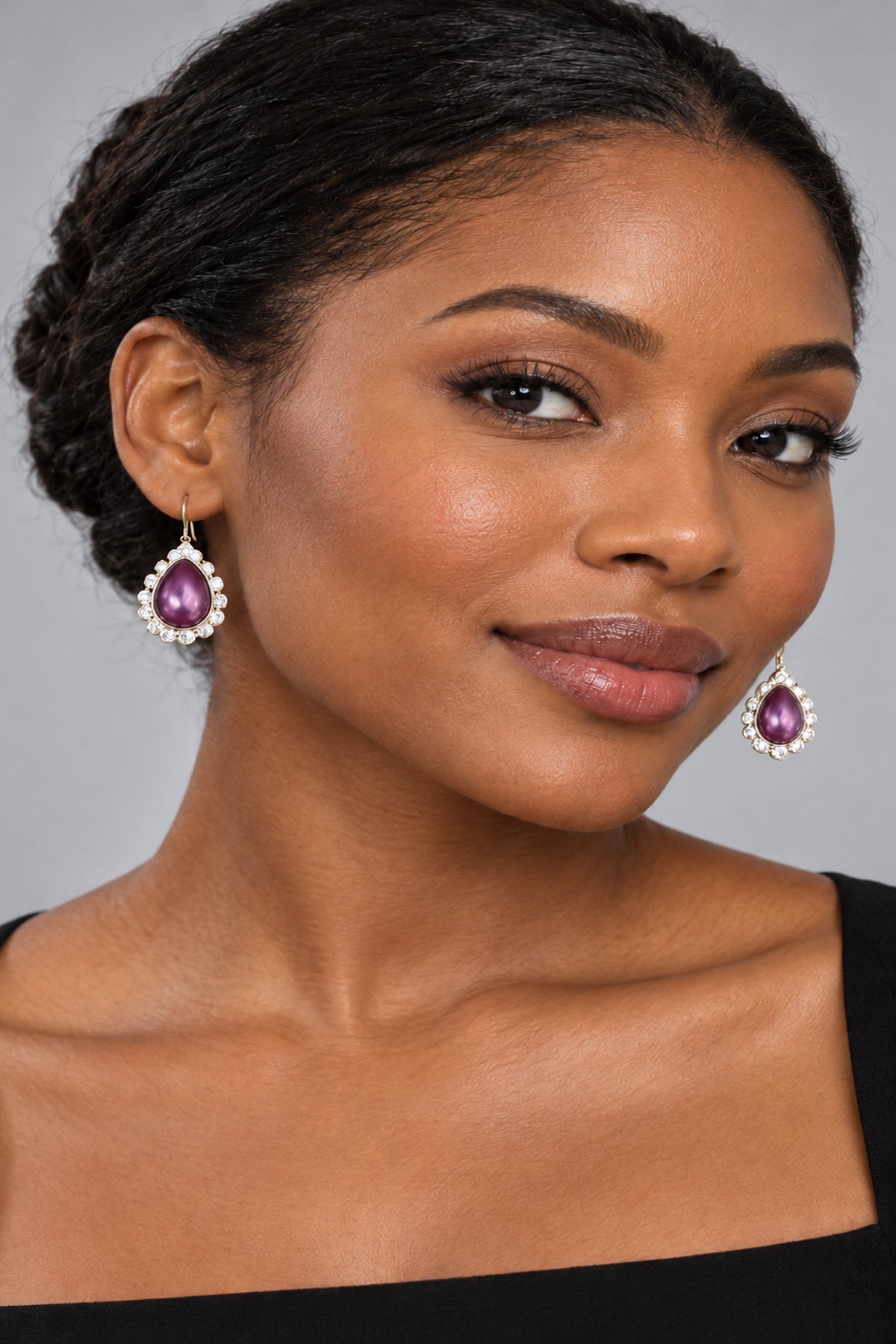 Elegant Teardrop Crystal Drop Earrings – Gold Tone Statement Jewellery – Various Colours