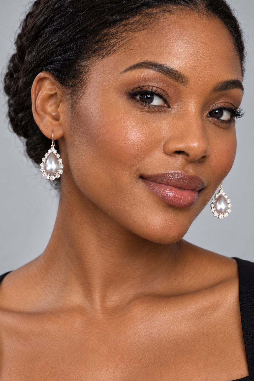 Elegant Teardrop Crystal Drop Earrings – Gold Tone Statement Jewellery – Various Colours