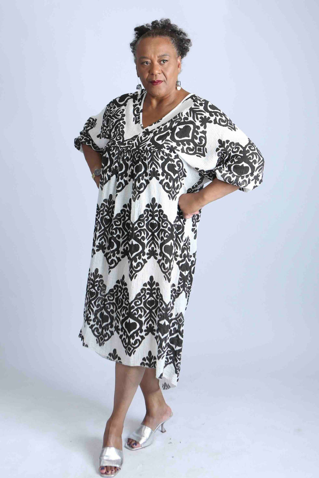 Geometric Print Relaxed fit Italian Dress – Monochrome