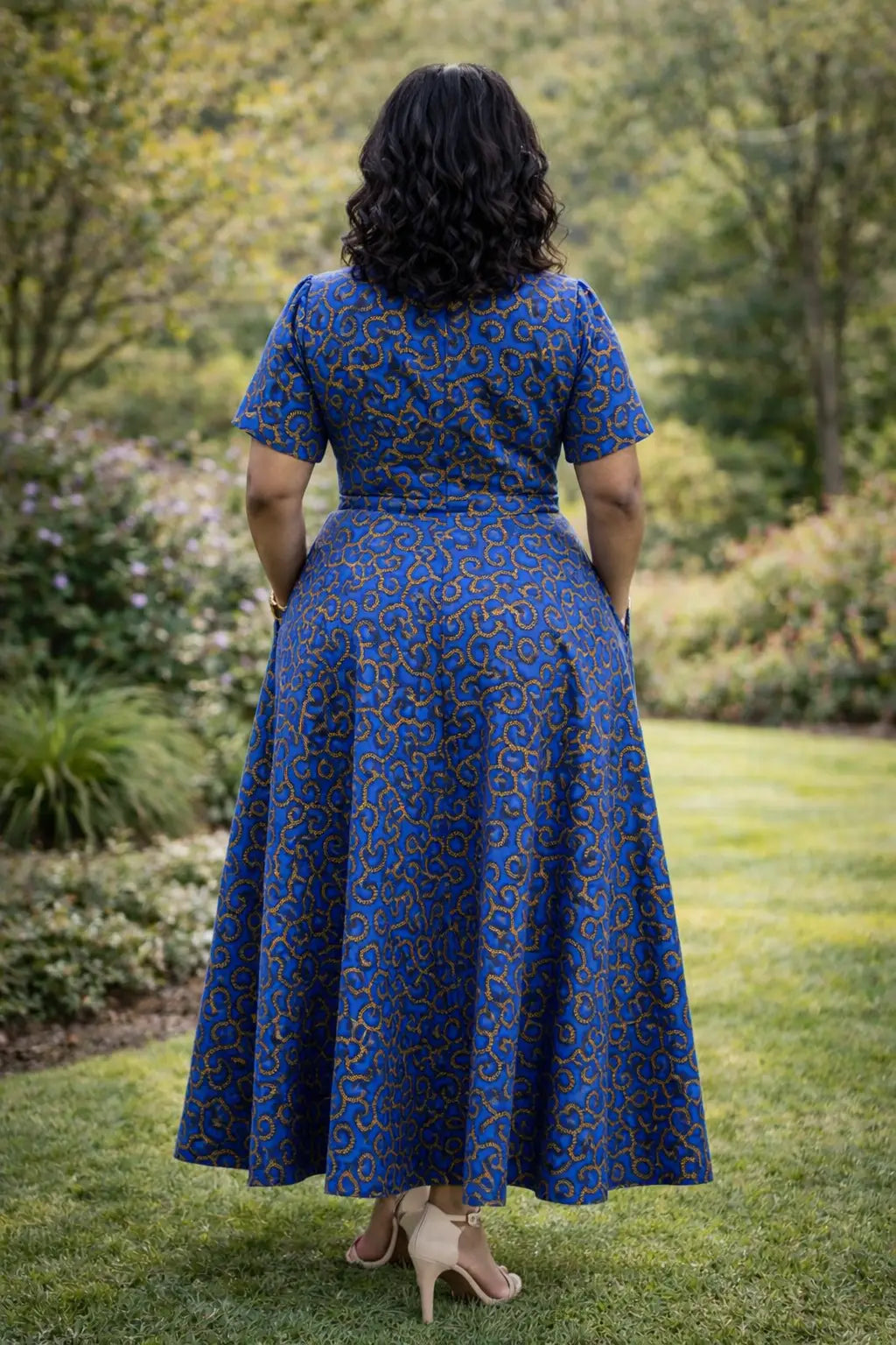 Elegant African Print Maxi Dress with Short Sleeves - Erimus