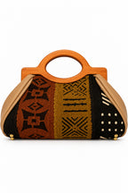 Oyé African-Inspired Woven Handbag with Wooden Handles – Elegant Statement Bag