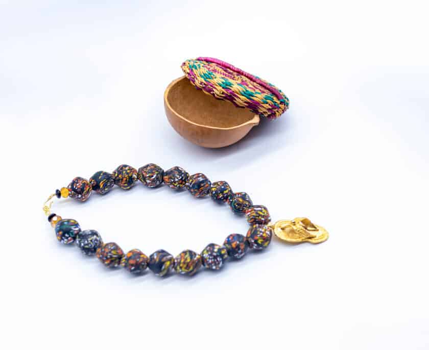 Shiki Multicoloured Beaded Necklace Gold Flip Flop Pendant
