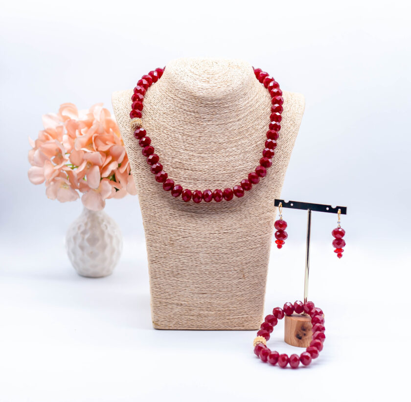 Rora Rich Red and Single Gold Beaded Necklace Set