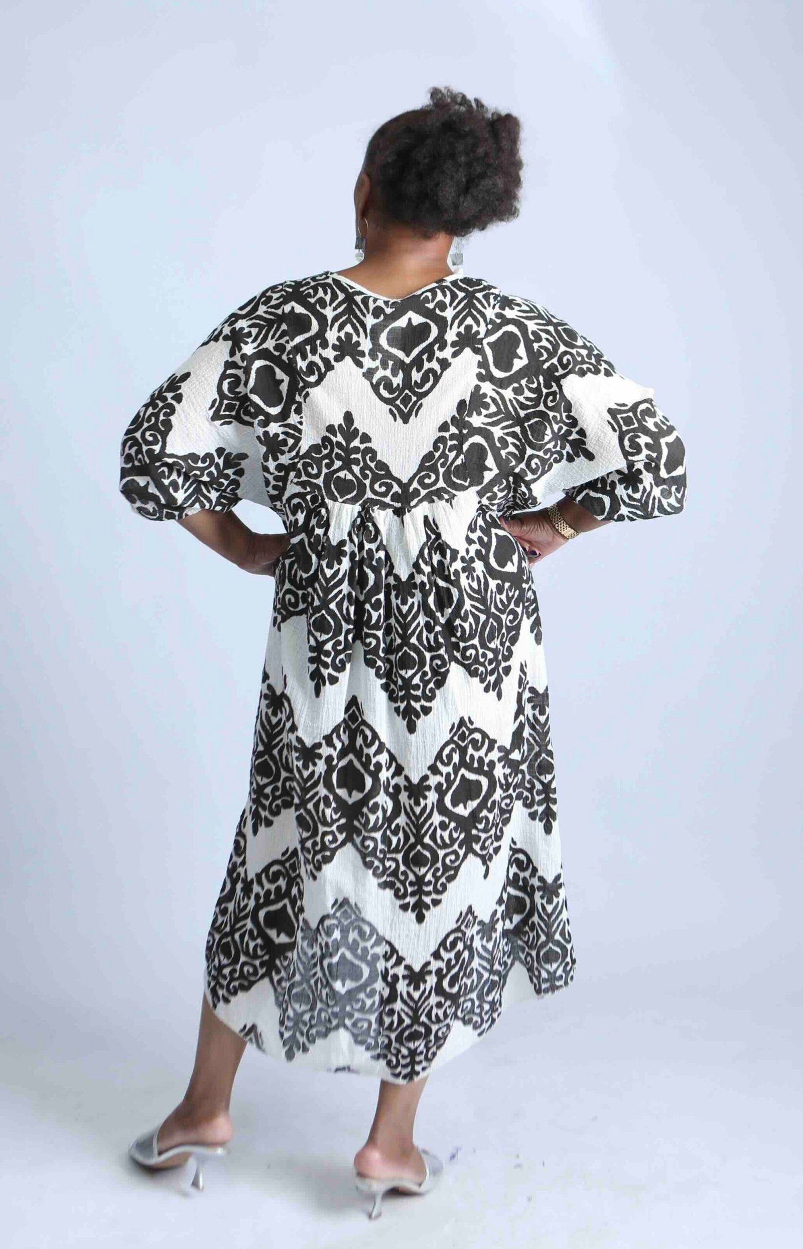 Geometric Print Relaxed fit Italian Dress – Monochrome - Image 5